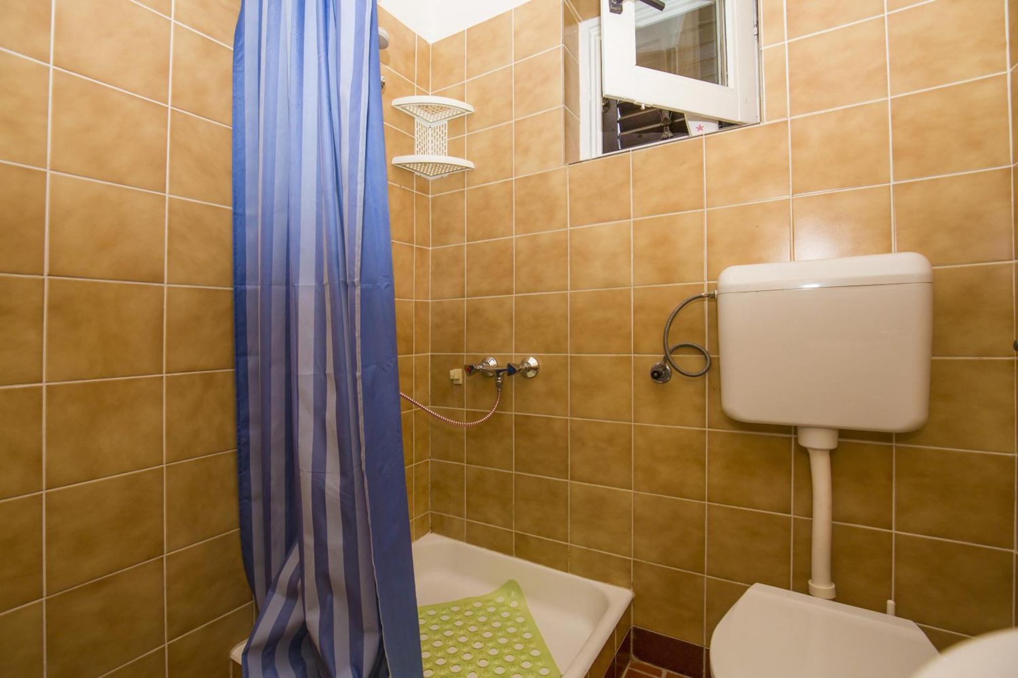 Rooms Padovan Banjol Екстер'єр фото