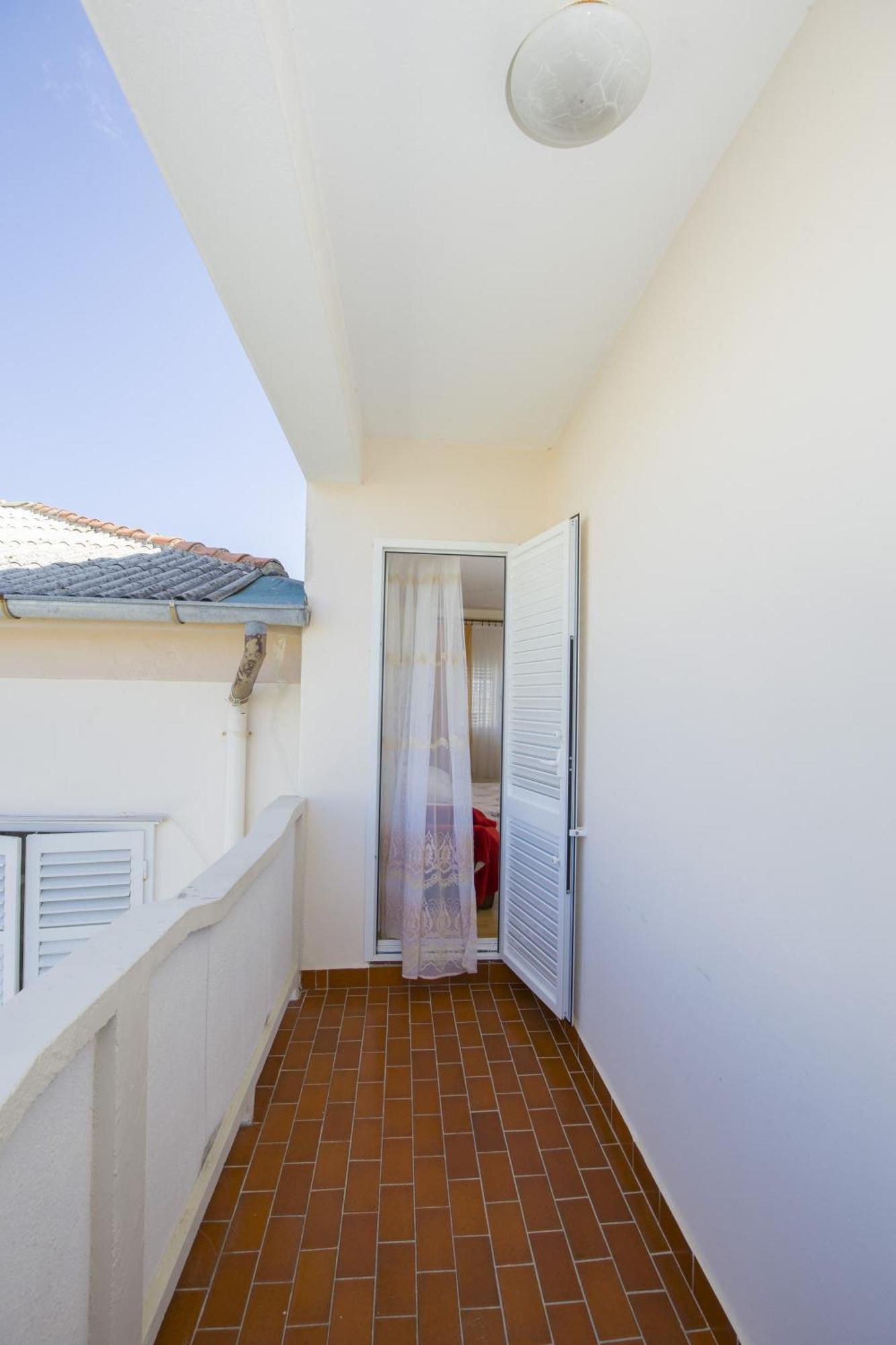 Rooms Padovan Banjol Екстер'єр фото